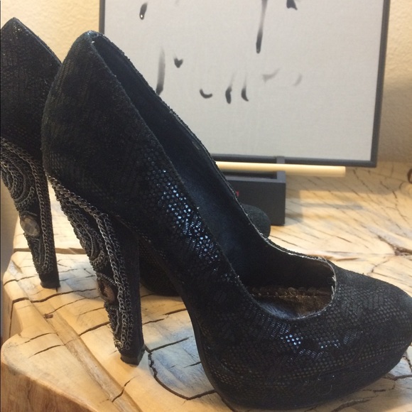 Naughty Monkey Rhinestone Heels - Picture 6 of 7